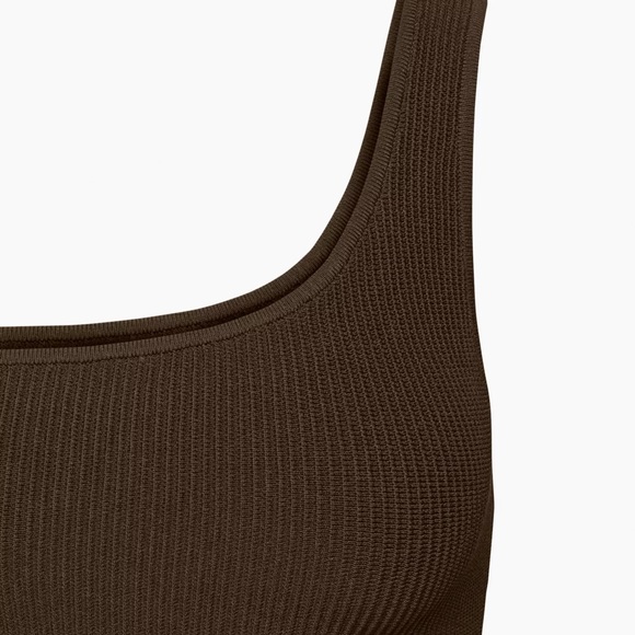 Babaton knit one shoulder cropped tank - Picture 2 of 3